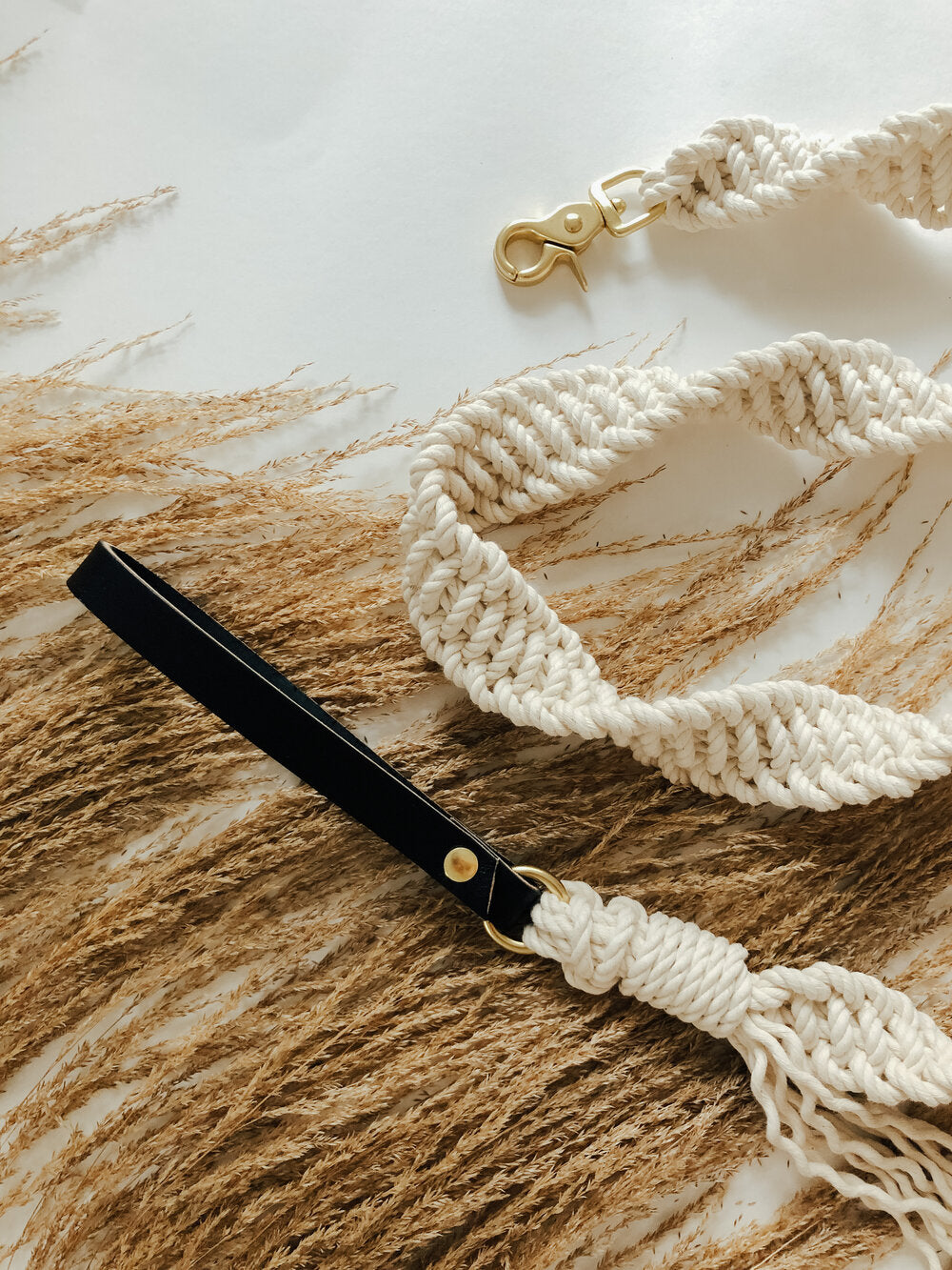 Ivory Macrame Lead with Black Leather Handle