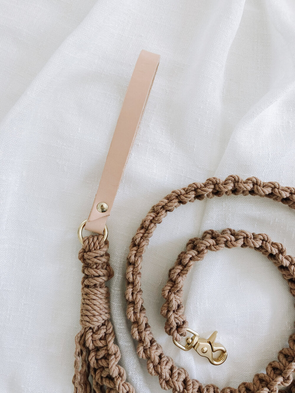 Java Macrame Lead with Natural Leather Handle